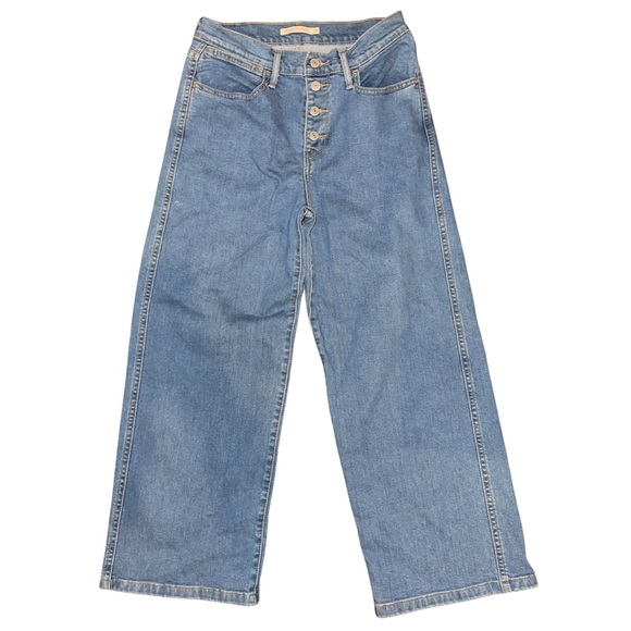 Levi’s Mile High Wide Leg Women’s Jean in FYI Light Wash - Picture 10 of 13